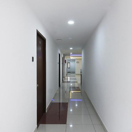 Super Mythri Hotel Near By Ecil, As Rao Nagar, Sainikpuri Maula Ali Экстерьер фото