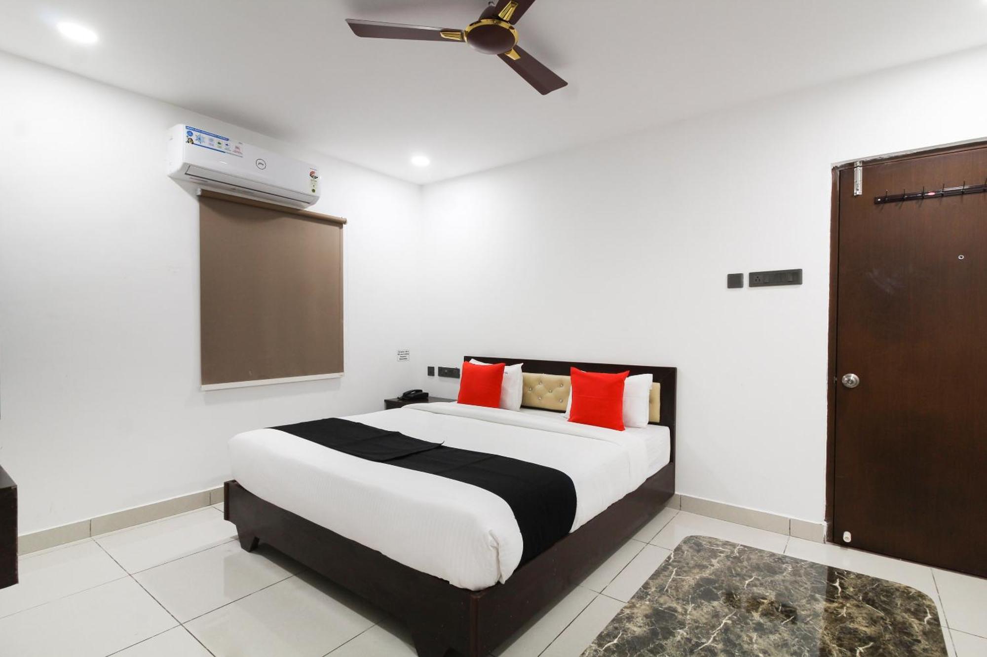 Super Mythri Hotel Near By Ecil, As Rao Nagar, Sainikpuri Maula Ali Экстерьер фото