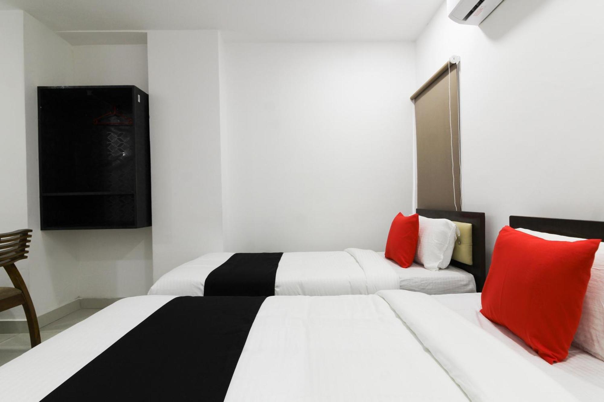 Super Mythri Hotel Near By Ecil, As Rao Nagar, Sainikpuri Maula Ali Экстерьер фото